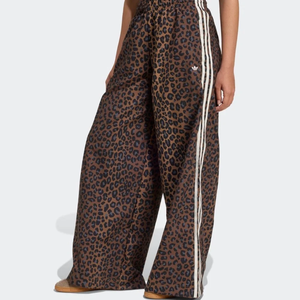 adidas Originals Women's Adilenium Trackpants M - BNWT - Picture 1 of 2